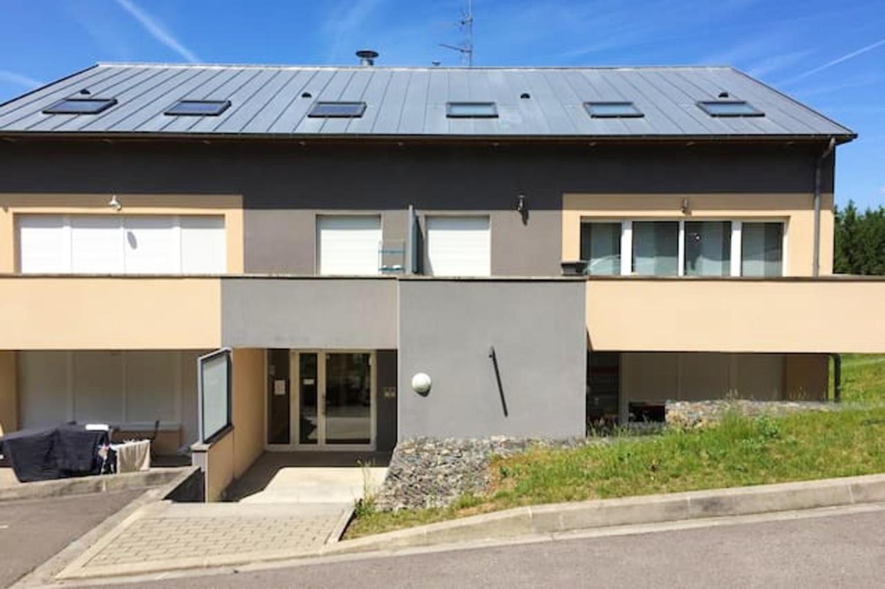 Appartement Confortable A Apach Avec Balcon Luaran gambar